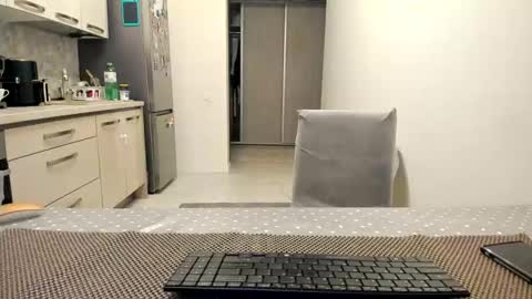 maria  alex online show from February 27, 2025, 4:31 am