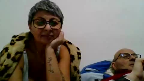 couple online show from December 3, 2024, 8:28 pm