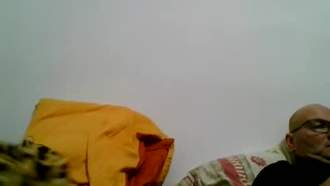 couple online show from December 20, 2024, 7:28 pm