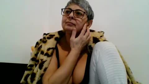 couple online show from January 7, 2025, 6:03 pm