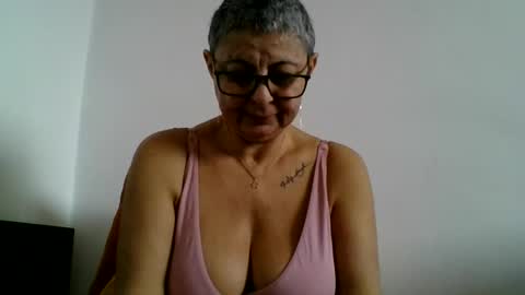 couple online show from January 30, 2025, 11:33 am