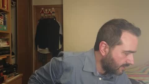 curiosillo1983 online show from October 26, 2025, 5:52 pm