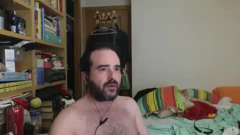 curiosillo1983 online show from June 18, 2026, 9:14 am