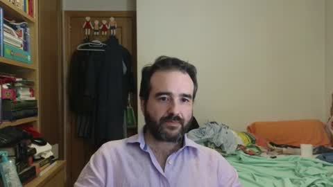 curiosillo1983 online show from July 16, 2026, 2:12 pm