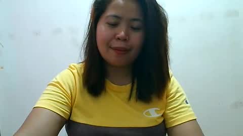 curious_girl247 online show from February 4, 2025, 12:19 am
