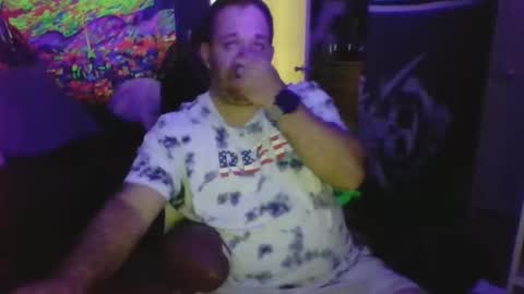 Snapshot of curiouscouple303 chatting on January 31, 2025, 3:41 am CuriousCouple303 online show from January 31, 2025, 3:41 am