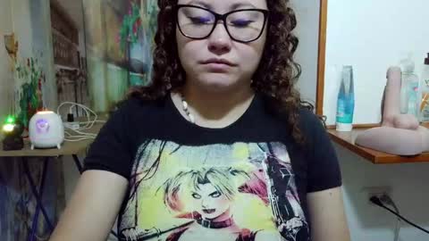 Vannesa online show from April 23, 2026, 2:24 am