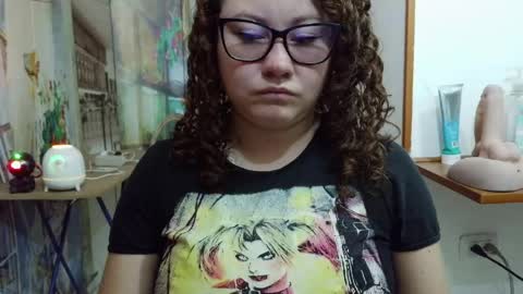 Vannesa online show from May 6, 2026, 3:24 am