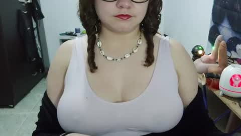 Vannesa online show from August 7, 2026, 3:41 am
