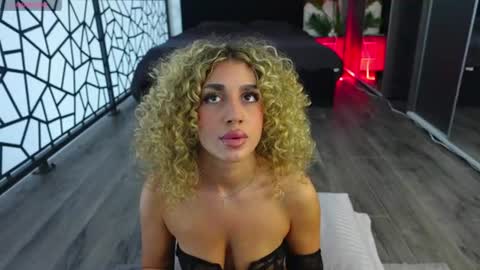 Antonia online show from June 17, 2026, 10:39 am