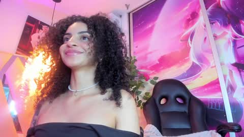 Snapshot of curlyrose_ chatting on December 6, 2024, 2:57 am Rose online show from December 6, 2024, 2:57 am