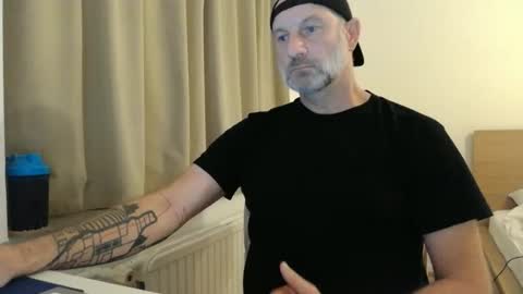 Curman85 online show from December 20, 2025, 12:07 am