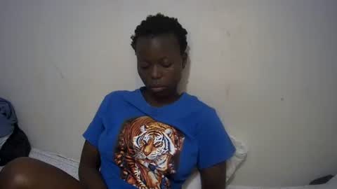 curved_nyash online show from September 30, 2025, 10:26 pm