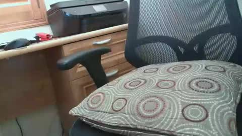 curvedpenisguy online show from April 27, 2026, 8:18 pm