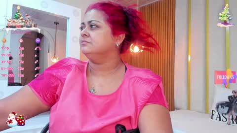 Snapshot of curvy_beauty_ chatting on December 14, 2024, 11:29 am  Hanna  online show from December 14, 2024, 11:29 am