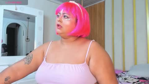 Snapshot of curvy_beauty_ chatting on October 25, 2025, 11:07 am  Hanna  online show from October 25, 2025, 11:07 am