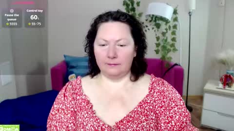 curvy_girlz online show from February 6, 2026, 8:56 pm