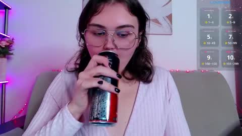 Snapshot of curvy_janie chatting on April 18, 2026, 4:27 am Jane online show from April 18, 2026, 4:27 am
