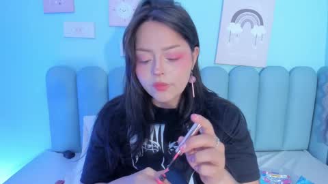 Snapshot of curvy_rousi chatting on September 17, 2025, 11:34 am Rosie online show from September 17, 2025, 11:34 am