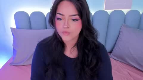 Snapshot of curvy_rousi chatting on October 5, 2025, 8:12 am Rosie online show from October 5, 2025, 8:12 am