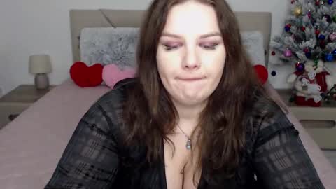 curvyanna13 online show from January 5, 2025, 7:28 pm