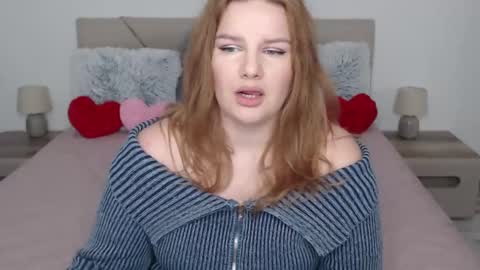 curvyanna13 online show from February 5, 2025, 2:48 pm