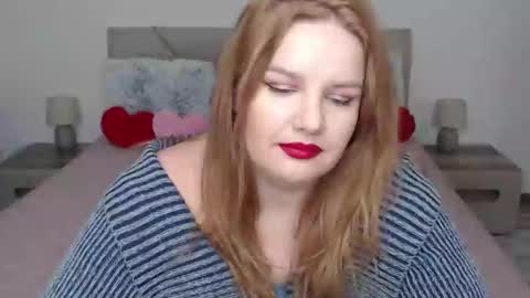 curvyanna13 online show from February 5, 2025, 5:53 pm