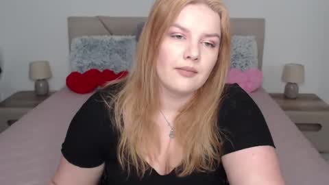 curvyanna13 online show from March 2, 2025, 2:54 pm