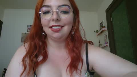 Snapshot of curvycate127 chatting on October 2, 2025, 6:59 pm Cate online show from October 2, 2025, 6:59 pm