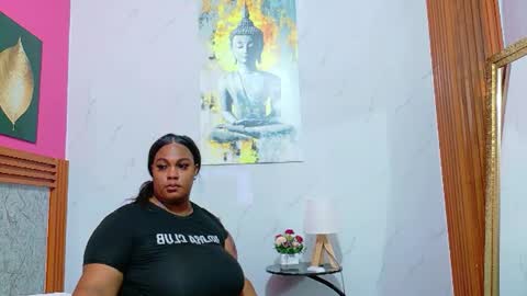 Snapshot of curvyhomebebe chatting on June 25, 2026, 2:55 am curvyhomebebe online show from June 25, 2026, 2:55 am