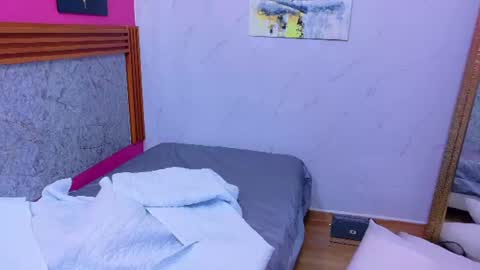 Snapshot of curvyhomebebe chatting on August 6, 2026, 2:46 am curvyhomebebe online show from August 6, 2026, 2:46 am