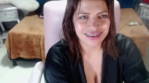 Julieth online show from January 13, 2025, 8:47 am