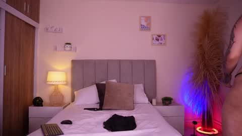 Snapshot of curvyliciouss chatting on February 19, 2025, 9:58 pm Samantha online show from February 19, 2025, 9:58 pm