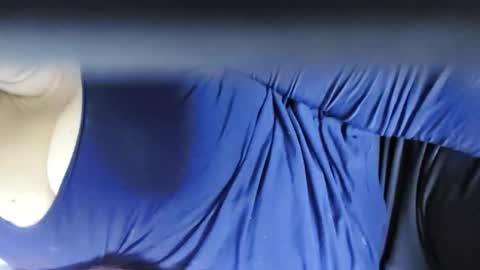 Milfmomma online show from September 28, 2025, 5:07 pm