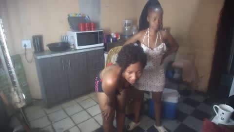 Snapshot of curvypear76x chatting on September 22, 2025, 8:16 am curvypear76x online show from September 22, 2025, 8:16 am