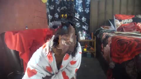 Snapshot of curvypear76x chatting on November 17, 2025, 10:10 am curvypear76x online show from November 17, 2025, 10:10 am