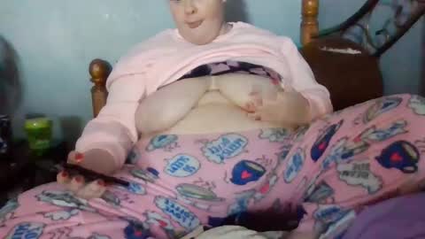 dahlia -kim online show from February 21, 2025, 9:32 pm