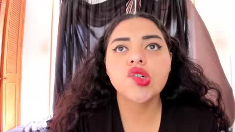 curvypornxxx online show from November 2, 2025, 2:19 pm