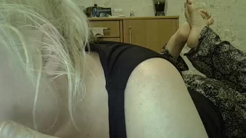 Curvy online show from May 5, 2026, 7:22 pm