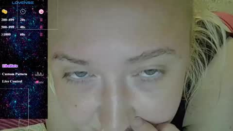 Curvy online show from May 14, 2026, 9:10 pm