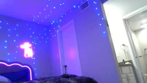 Snapshot of curvyychocolate chatting on February 15, 2025, 11:03 pm curvyychocolate online show from February 15, 2025, 11:03 pm