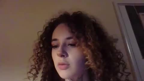 Snapshot of curvyyus chatting on February 6, 2026, 11:02 am curvyyus online show from February 6, 2026, 11:02 am