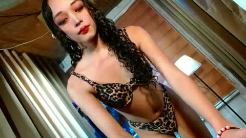 BBY CURLYHANNA online show from June 25, 2026, 11:04 am