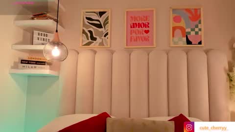 Snapshot of cute__cherry_ chatting on October 8, 2025, 8:28 pm Amber online show from October 8, 2025, 8:28 pm