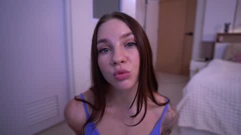 Foxy online show from February 10, 2026, 12:48 am