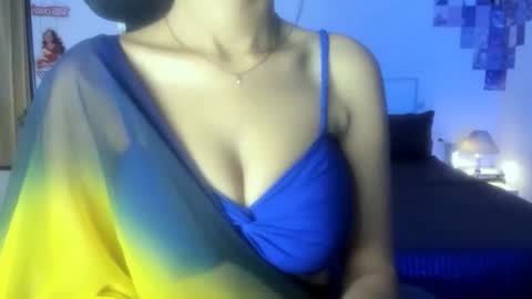 Alisha online show from April 23, 2026, 2:41 pm