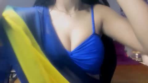 Alisha online show from May 4, 2026, 6:59 pm