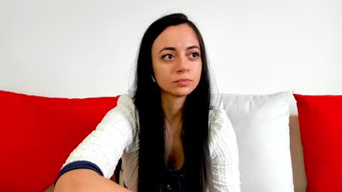 cute_angel95 online show from January 15, 2025, 12:15 pm
