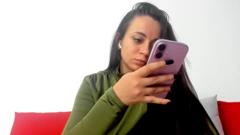 cute_angel95 online show from October 25, 2025, 4:35 pm