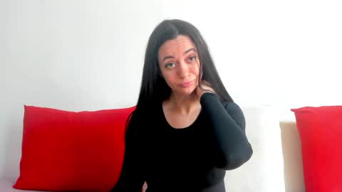 Snapshot of cute_angel95 chatting on April 5, 2026, 8:44 am cute_angel95 online show from April 5, 2026, 8:44 am